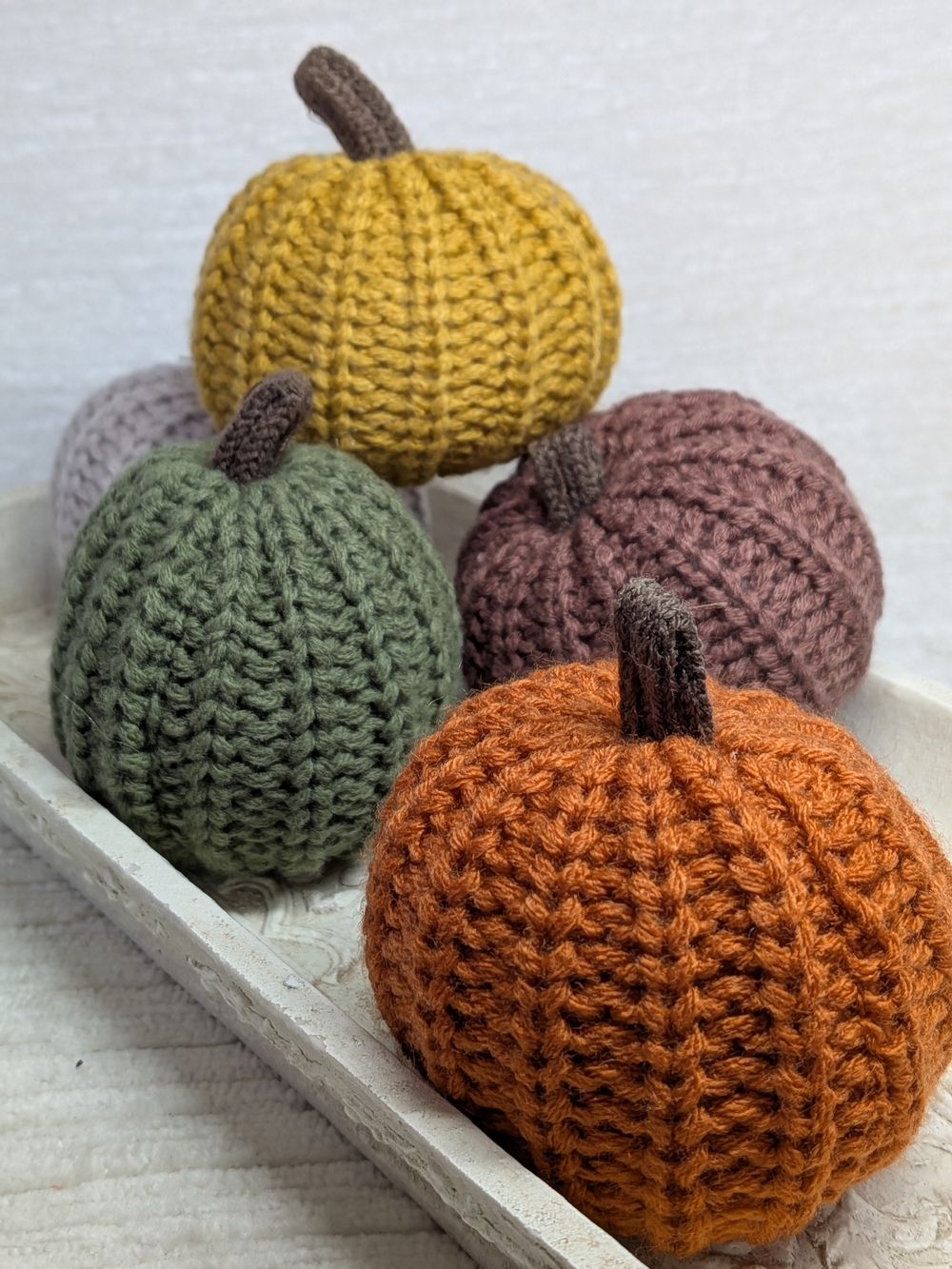 Crochet Knit Pumpkin Mini Set Of 5 Autumn Colors Soft About 2.45" - Picture 8 of 8